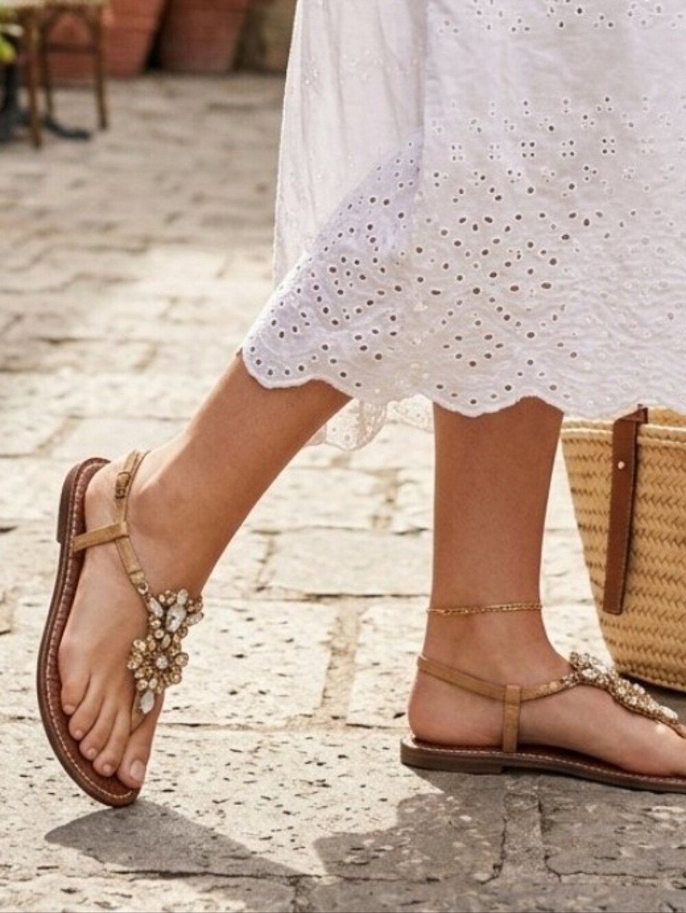 Sam Ederman GRAYSON Bejeweled T-Strap Tan Sandals Size 6.5M
